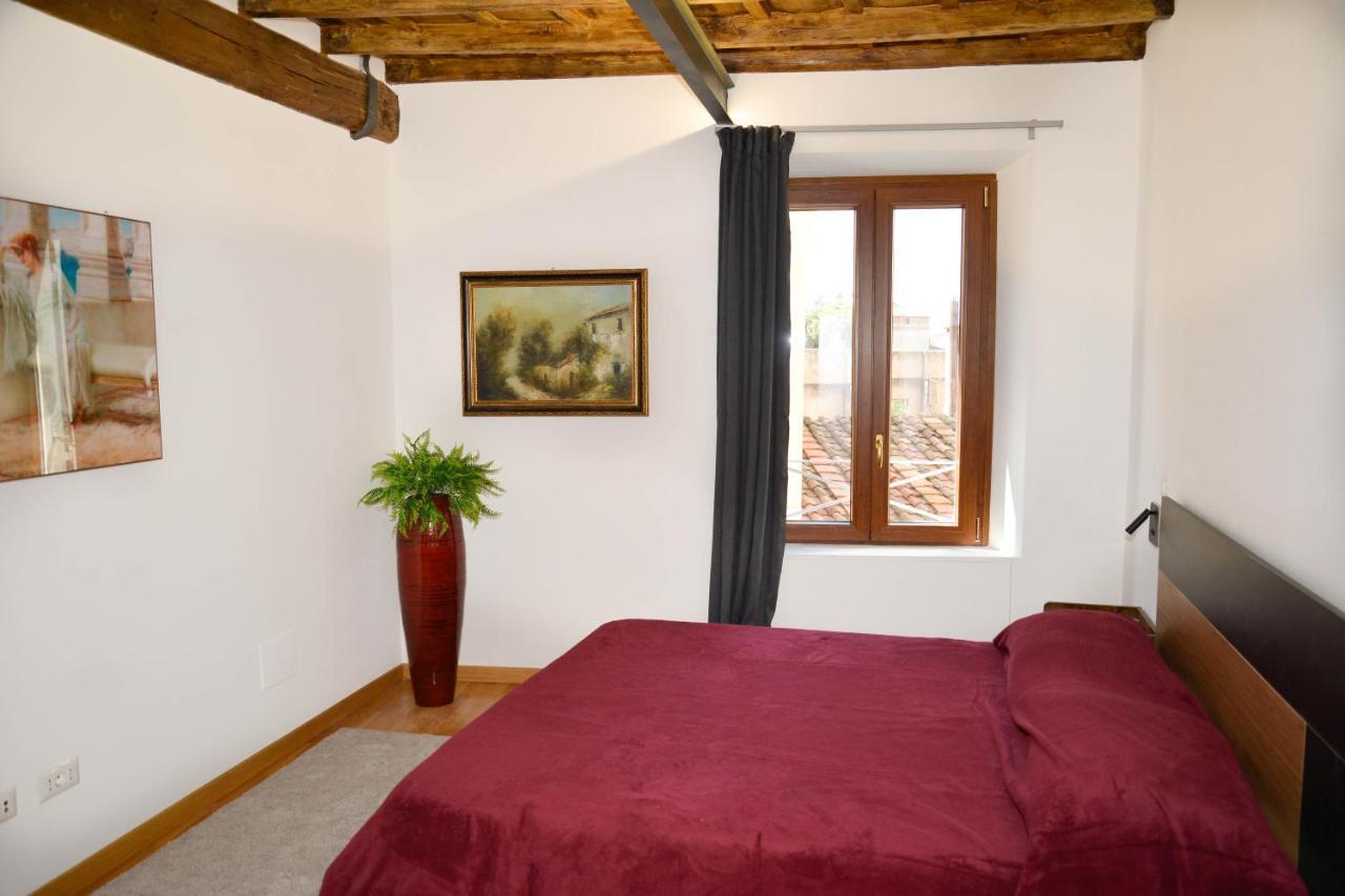 Fidia Palace Marco Aurelio'S Apartment Colosseo Rome Bagian luar foto
