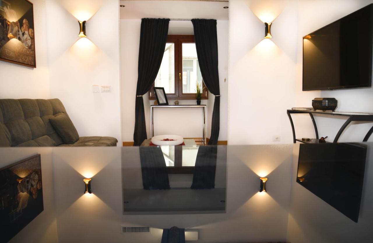 Fidia Palace Marco Aurelio'S Apartment Colosseo Rome Bagian luar foto